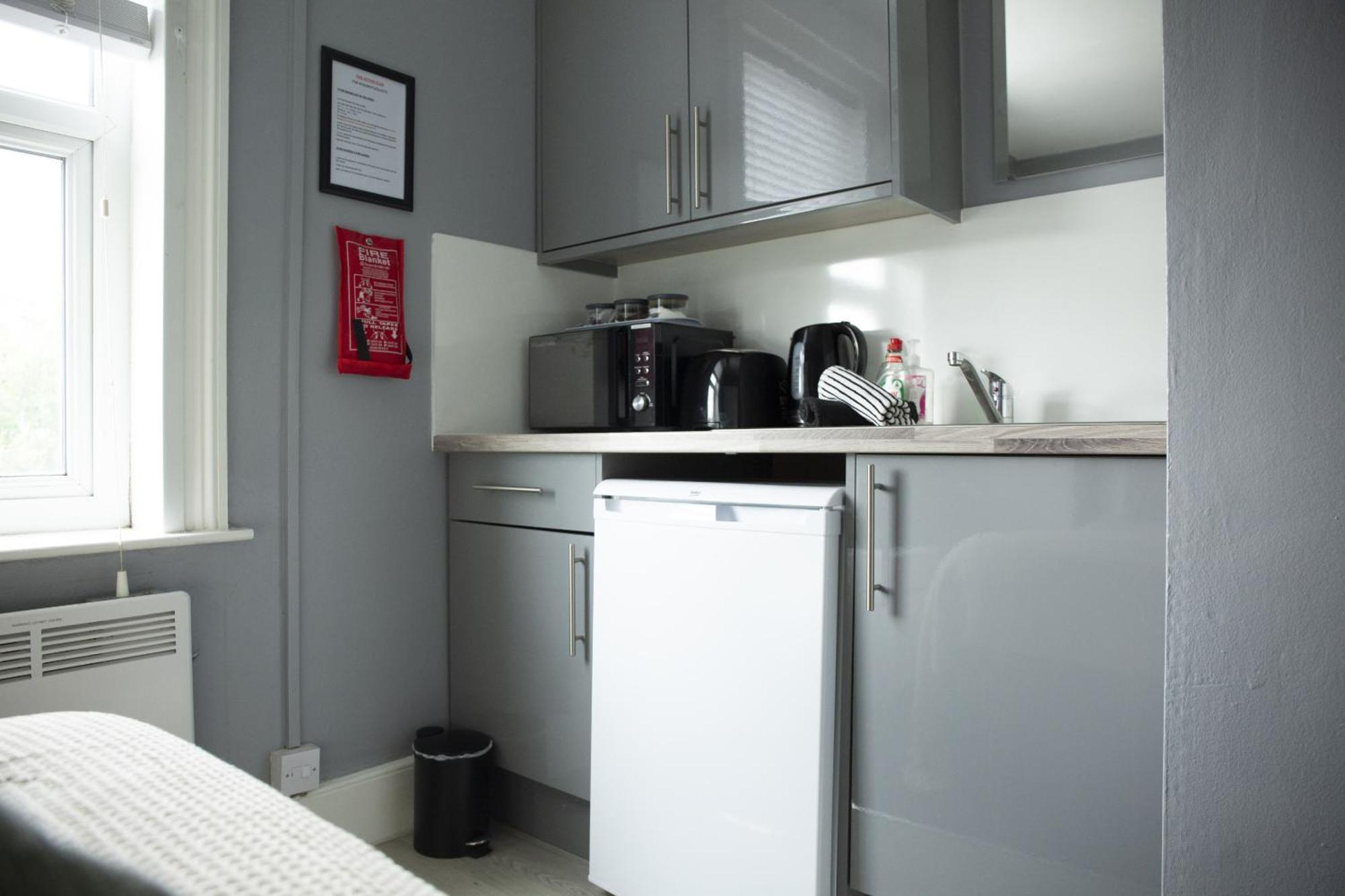34 Evesham Road - Double Rooms Shottery Zimmer foto